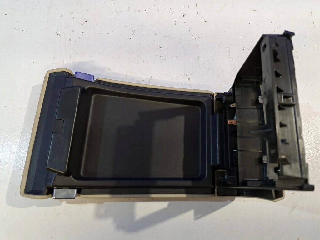 фото №6, Volvo v70 2013 подлокотники