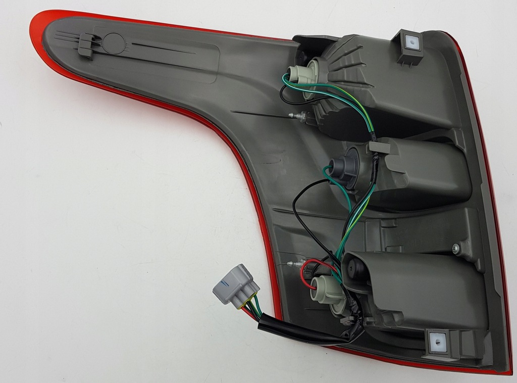 фото №11, Лампа задня p pasuje do: fiat fullback, mitsubishi l 200 / triton 09.15-