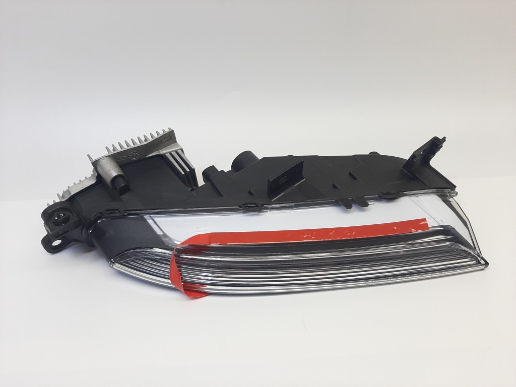 Купити Porsche panamera 2 світло led drl праве 971953042