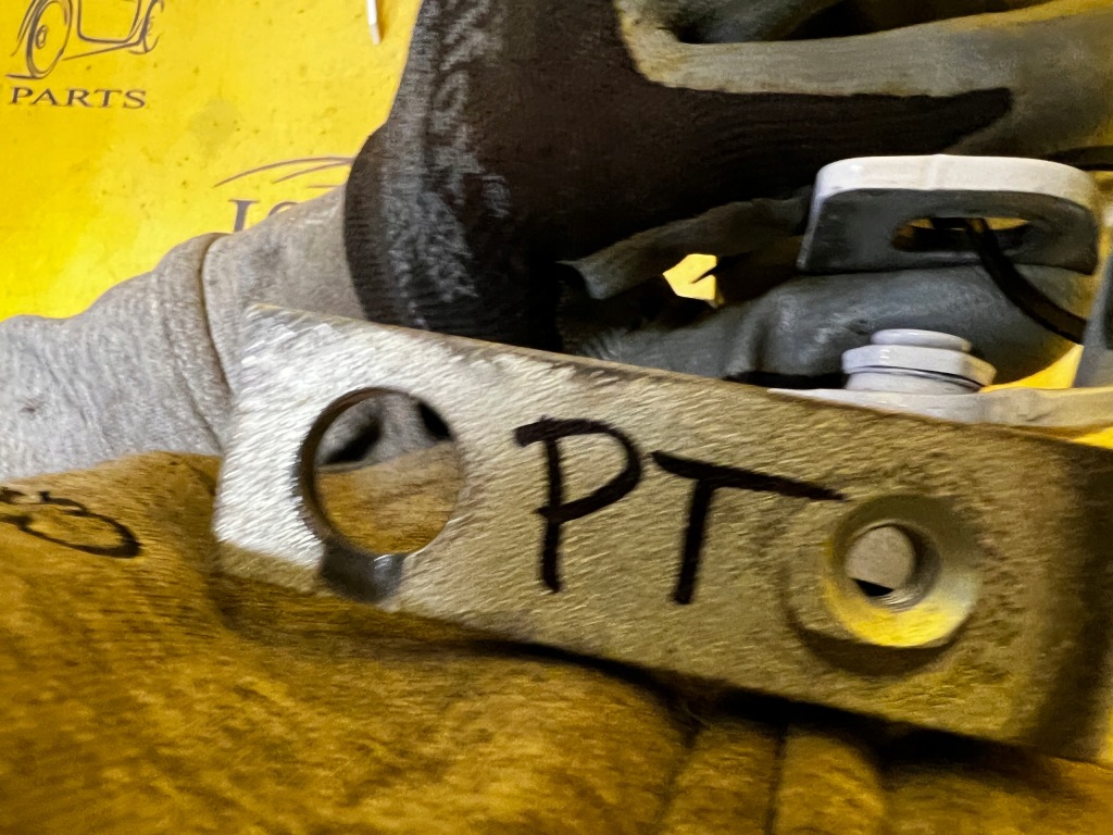 фото №6, Петлі двері правий задня ford escape mk4