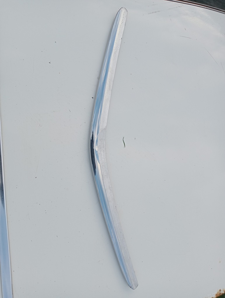 фото №1, Toyota prius 04-09 молдинг бампера