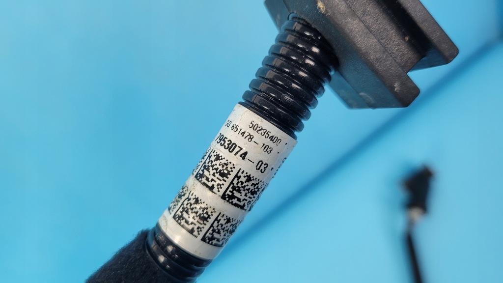 фото №7, Bmw x1 u11 sdrive18i 23r шланг акумулятор клема 7953074