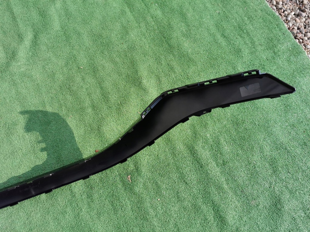 фото №12, Молдинг бампера перед передній mercedes eqa w243 a2438852603