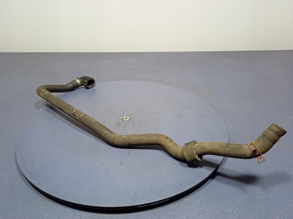 Mercedes gle w292 3.0 b 390 km шланг водяной жидкость охлаждающий a1665008975 в Украине