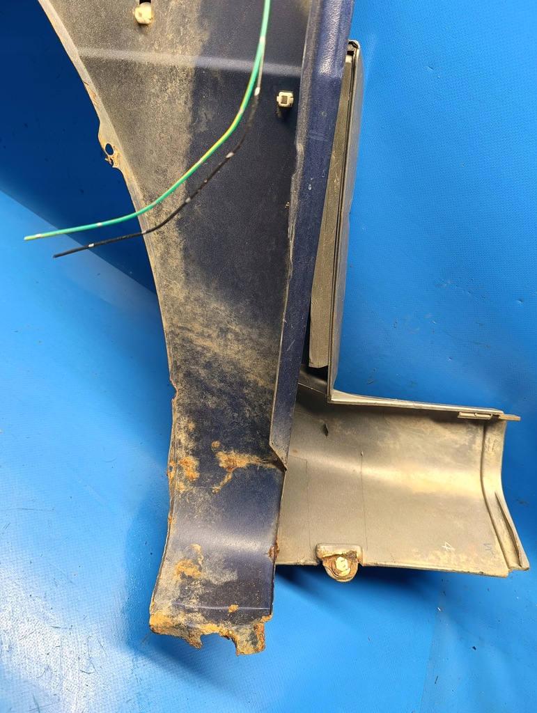 фото №9, Крыло правый перед передний молдинг suzuki grand vitara i 98-05r.