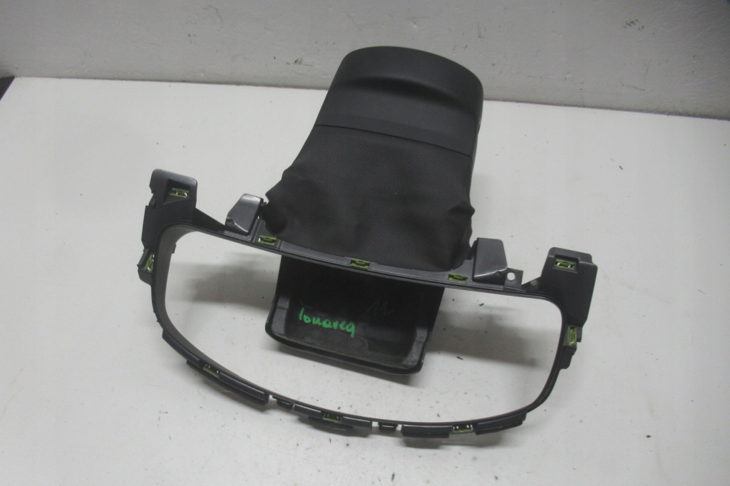 фото №1, Vw touareg рамка корпус спидометра 7p6858565