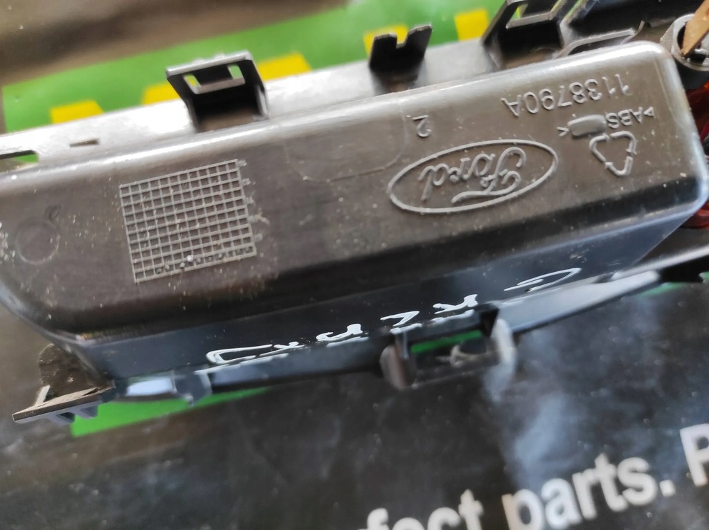 фото №5, Ford s-max 2006 попільничка 1138790a