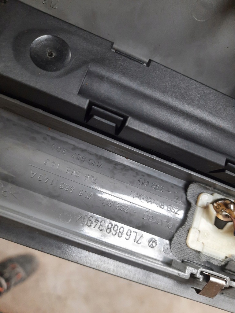 фото №5, Touareg 7l lift лампа стельовий мікрофон