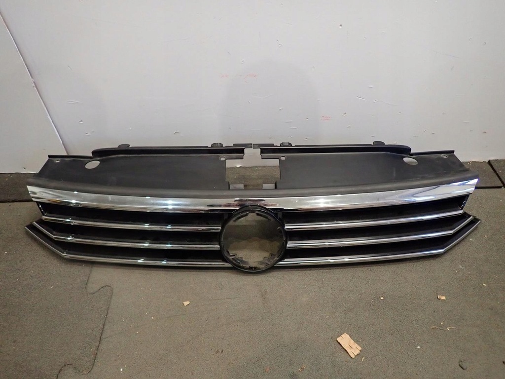 фото №1, Решітка радіатора vw passat b8 2014- 3g0853653