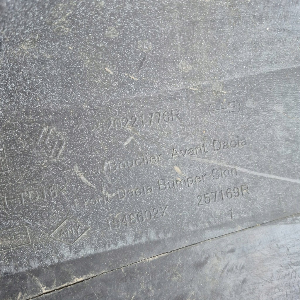 фото №14, Dacia duster ii 2 17-24 бампер перед передний pdc