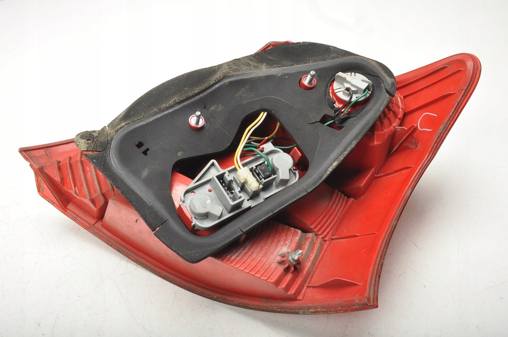 фото №9, Toyota yaris ii лампа левая задняя левый задняя