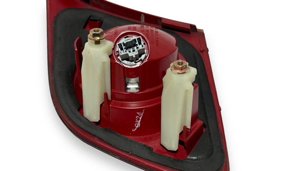 фото №9, Лампа mazda 3 задняя p+l