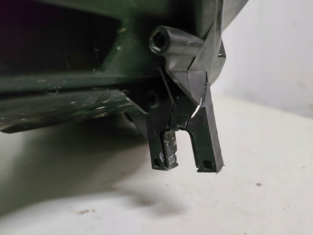 Audi a4 рестайлинг  фара правый  led 8w0941012 Цена