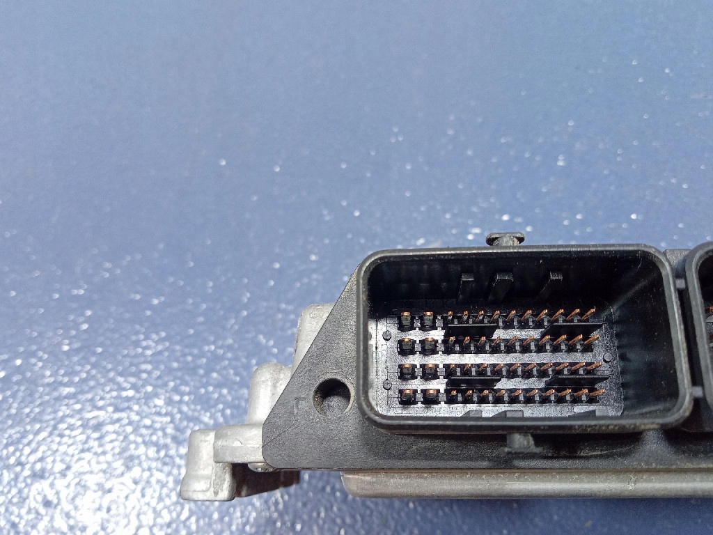 фото №5, Renault trafic ii vivaro a 2.5 dci 150km блок керування двигуна 8200635663