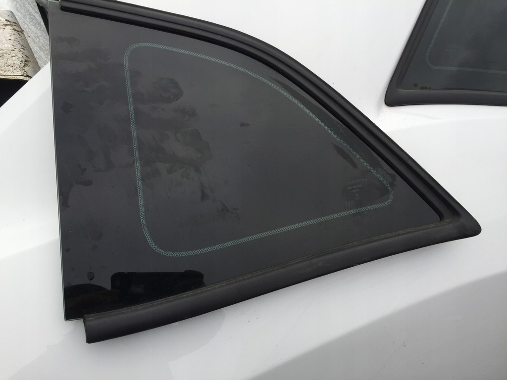 фото №1, Dodge challenger 19 20 стекло кузовная