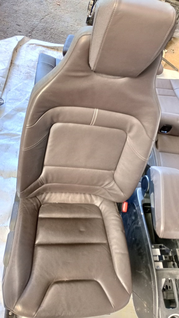 фото №10, Салон bmw i3 кожа коричневый коричневая сиденья обшивки приборная панель приборная