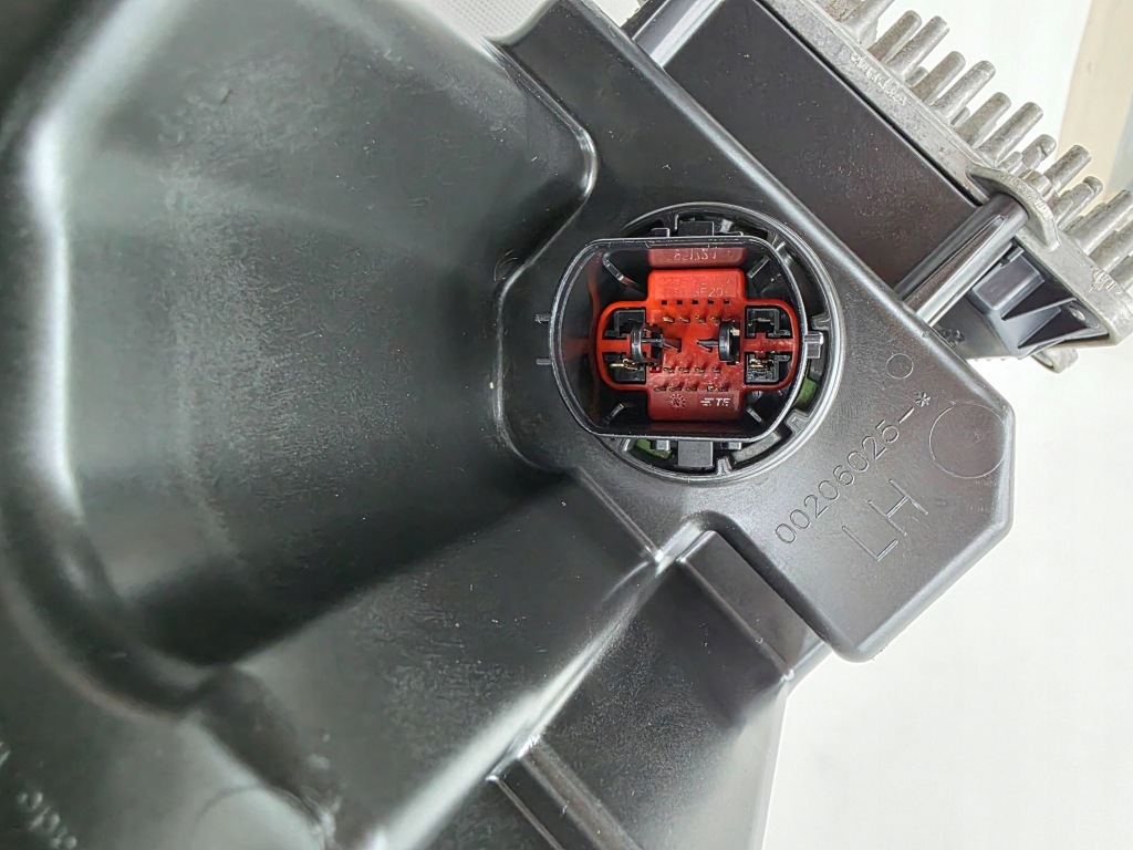 Jaguar e-pace фара перед передня ліва full led mid європа j9c3-13w030-ec Недорого