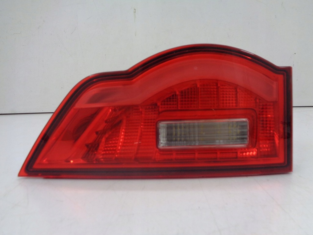 фото №1, Jaguar f-pace лампа лівий задня w кришка