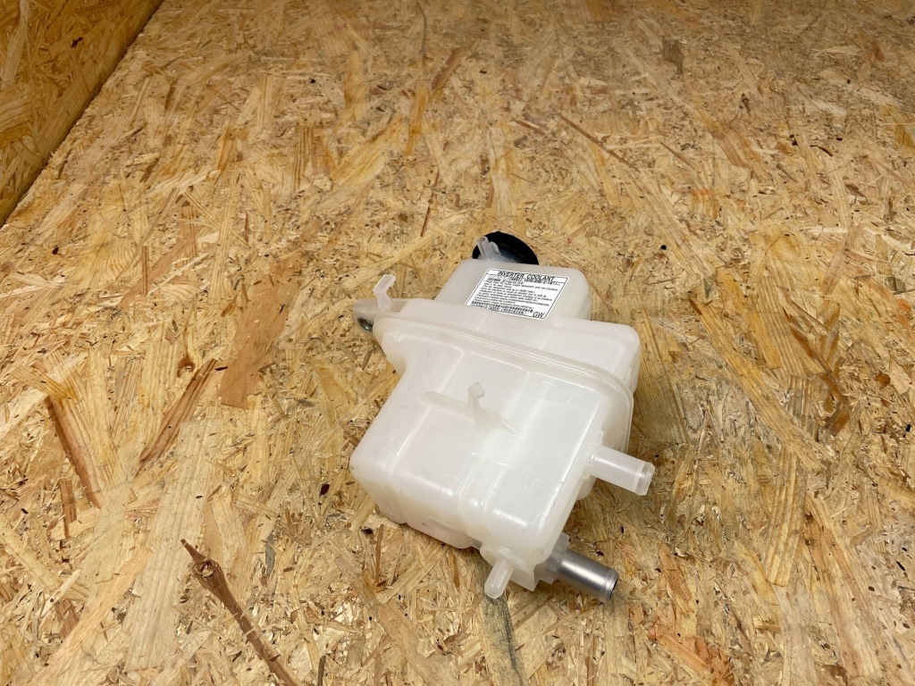 Бак бачок расширительный lexus es vii 300h 2018- с Разборки