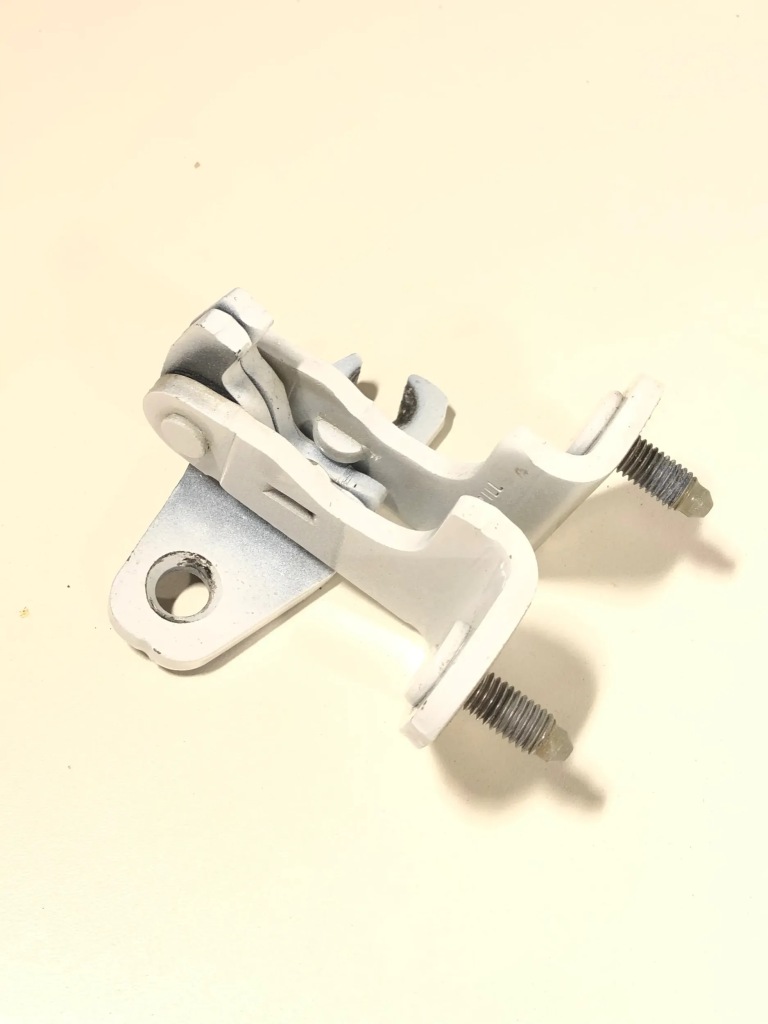 Tesla model 3 2019 петли Цена