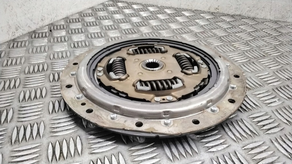 фото №4, Lexus rx 450h 2019 диск сцепления