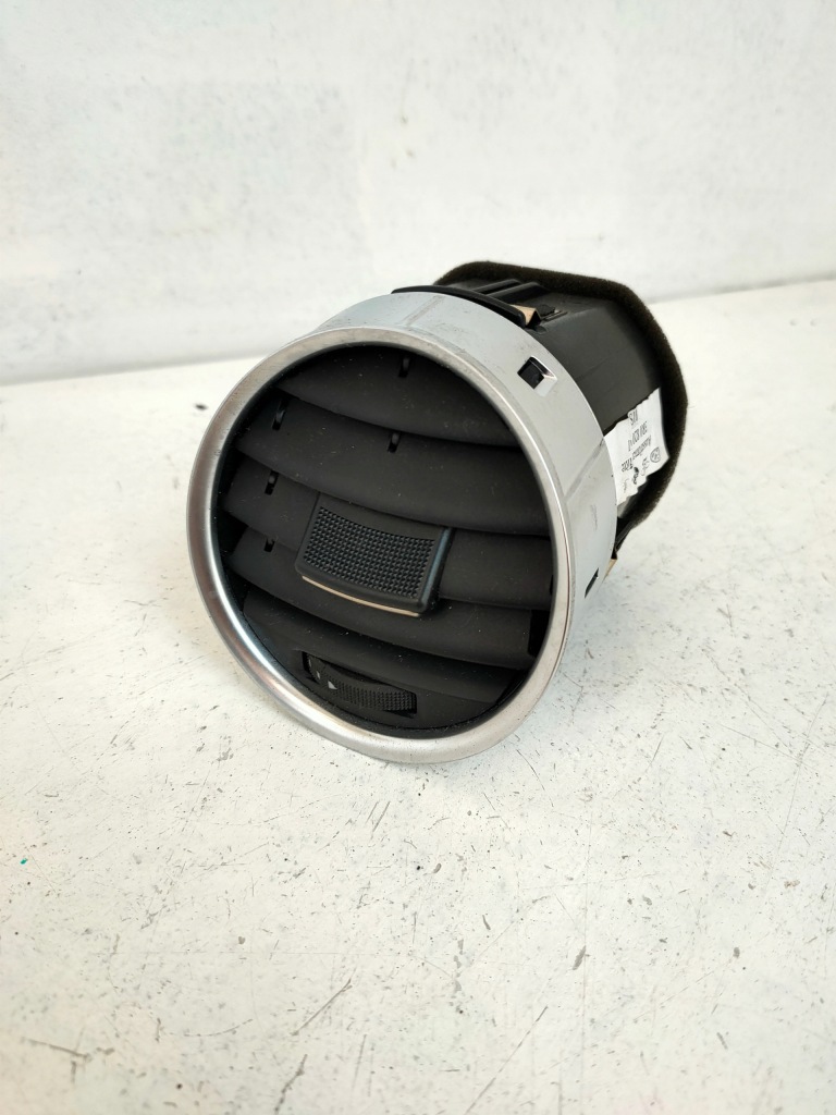 фото №1, Kartka ґрати обдув seat exeo 3r0820951