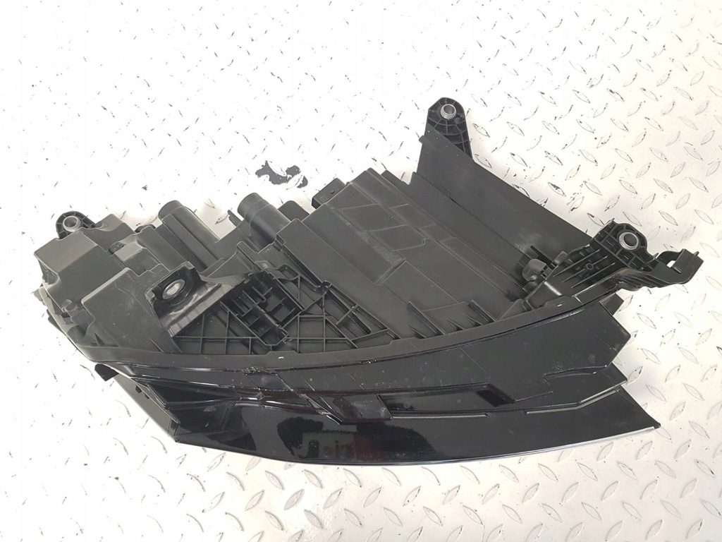 фото №10, Skoda enyaq лампа левая перед full led 5lb941015 idealna europa