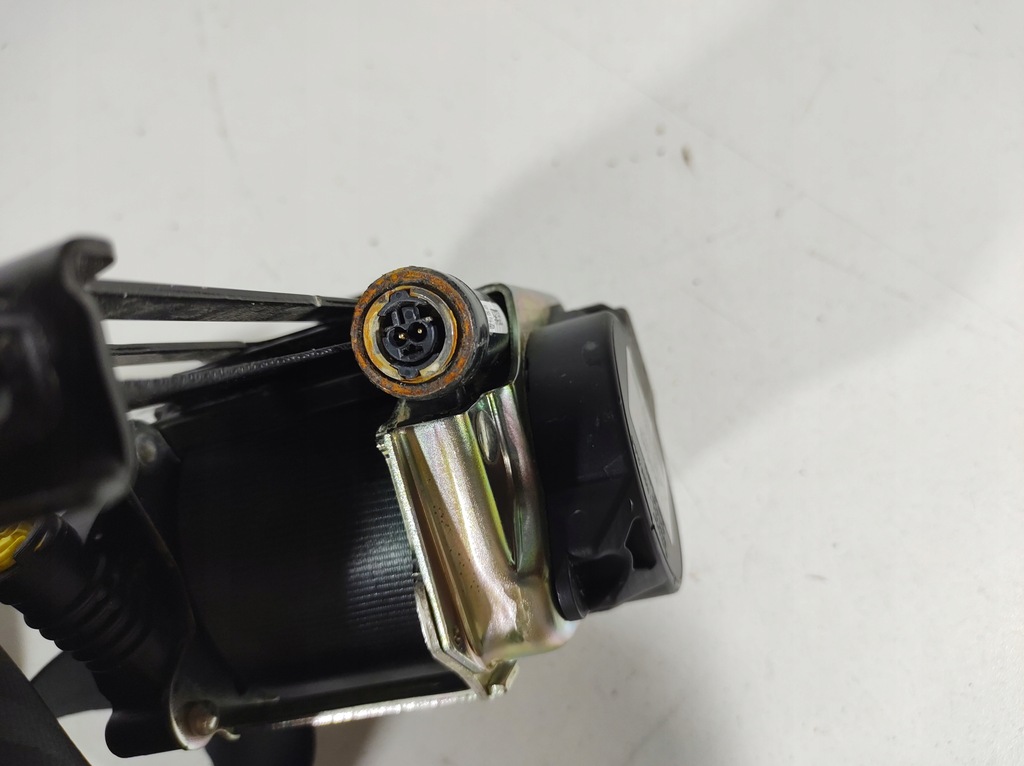 фото №10, Volvo v60 18r- pas безпеки правий перед