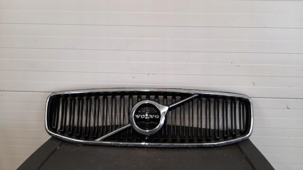 фото №1, Решётка радиатора решётка радиатора volvo s90 v90 31383516