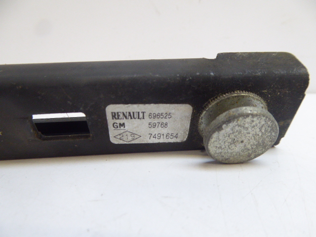 фото №3, Trafic ii регулировка поперечина безопасности