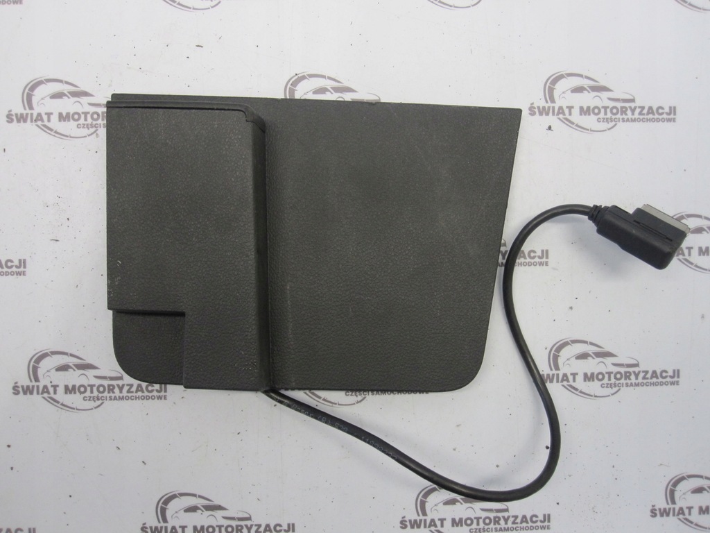 фото №2, Skoda rapid spaceback разъём aux usb 5jb857367a