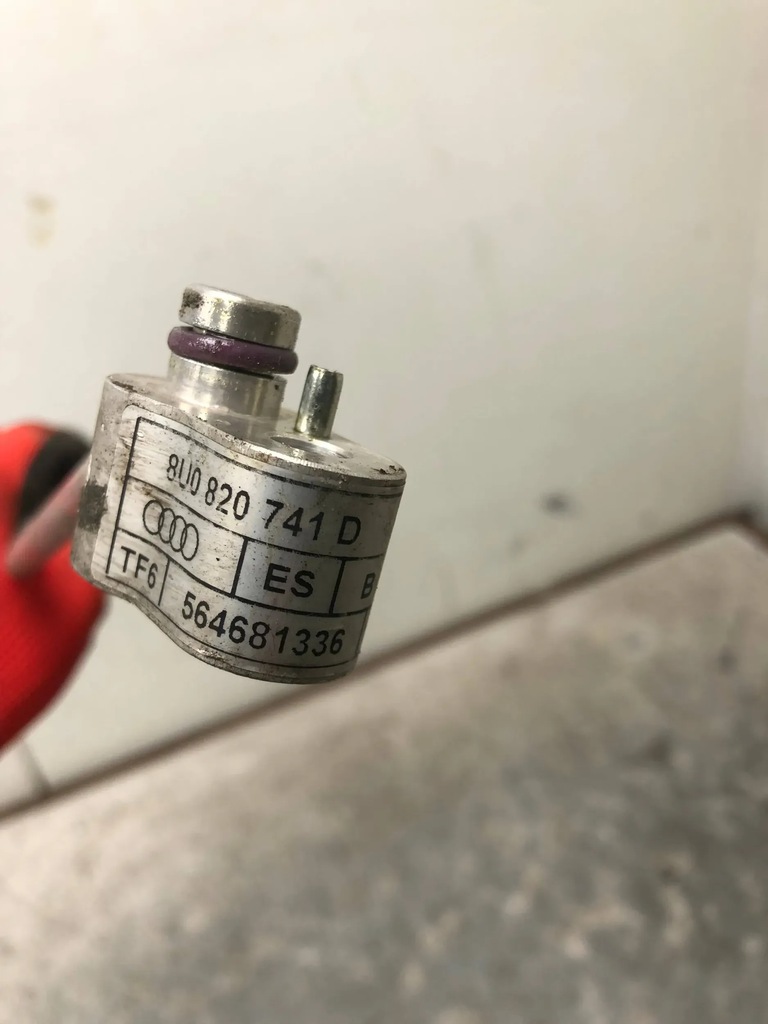 фото №5, Шланг кондиционера audi q3 8u 8u0820741d