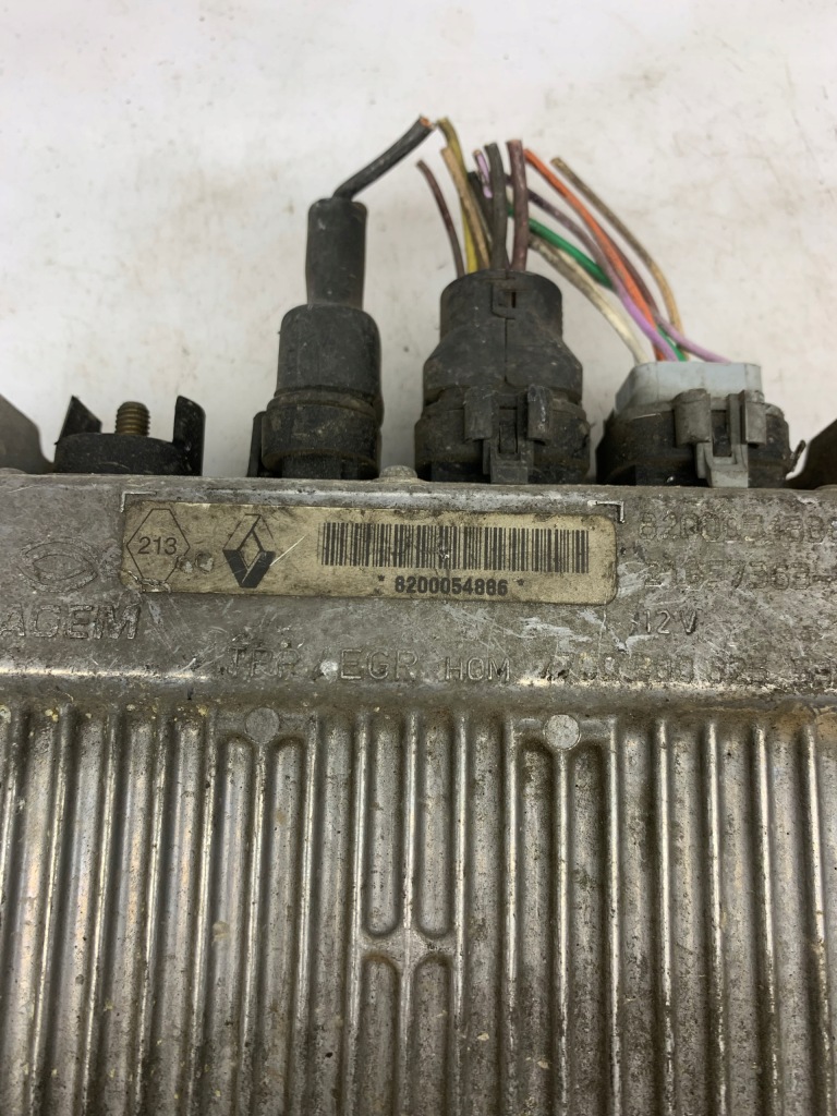 фото №2, Бортовой компьютер двигателя renault 8200054886