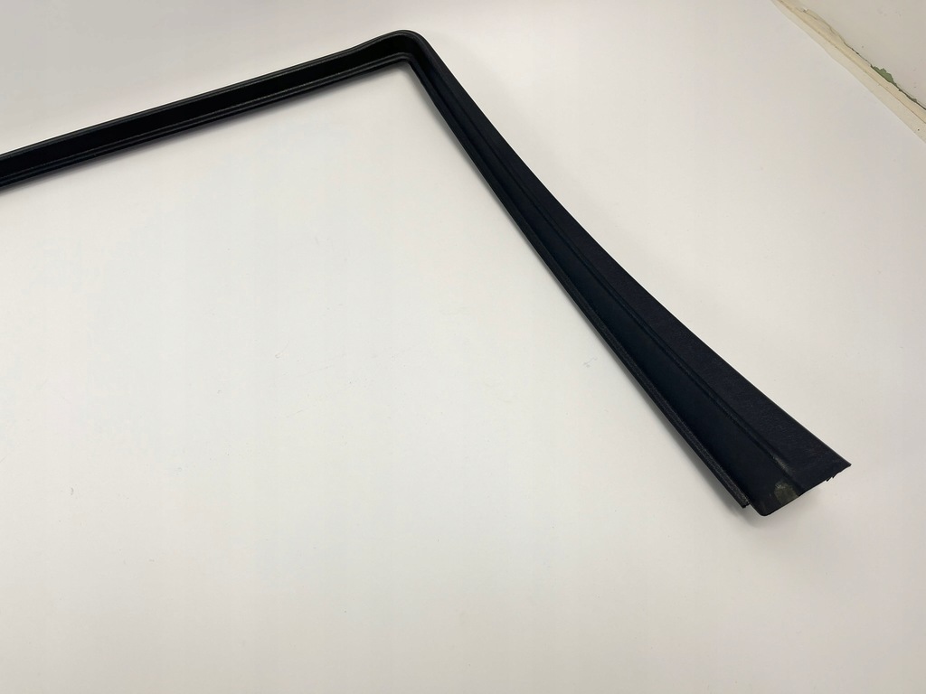 фото №8, Накладка рамки стекло дверь левый задняя задний mercedes w124 kombi 1247350371