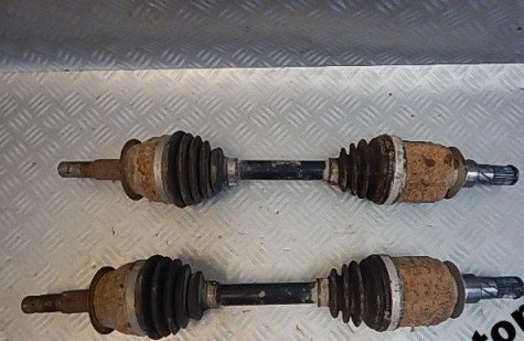 фото №1, Nissan navara d40 2.5 dci привідний вал права перед