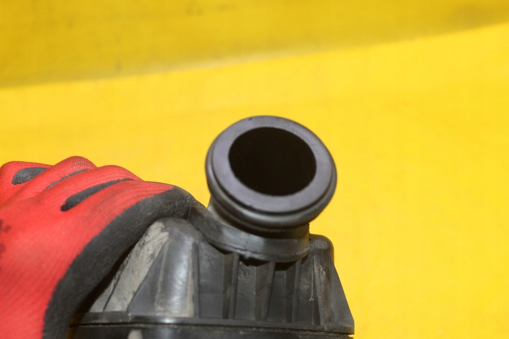 фото №6, Труба резонатор повітря volvo xc60 s60 ii s80 ii 2.4 d d5244t15 30774691