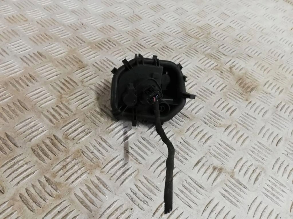 фото №1, Renault captur lift вкладиш лампи задня лівий