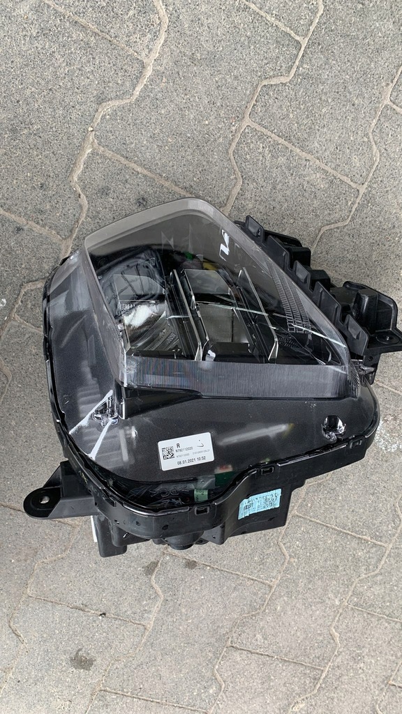 фото №1, Hyundai tucson 2021- full led лампа права передня