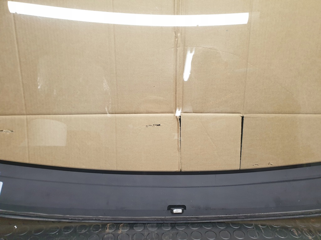 фото №8, Volvo v40 стекло лобовое передняя 2014