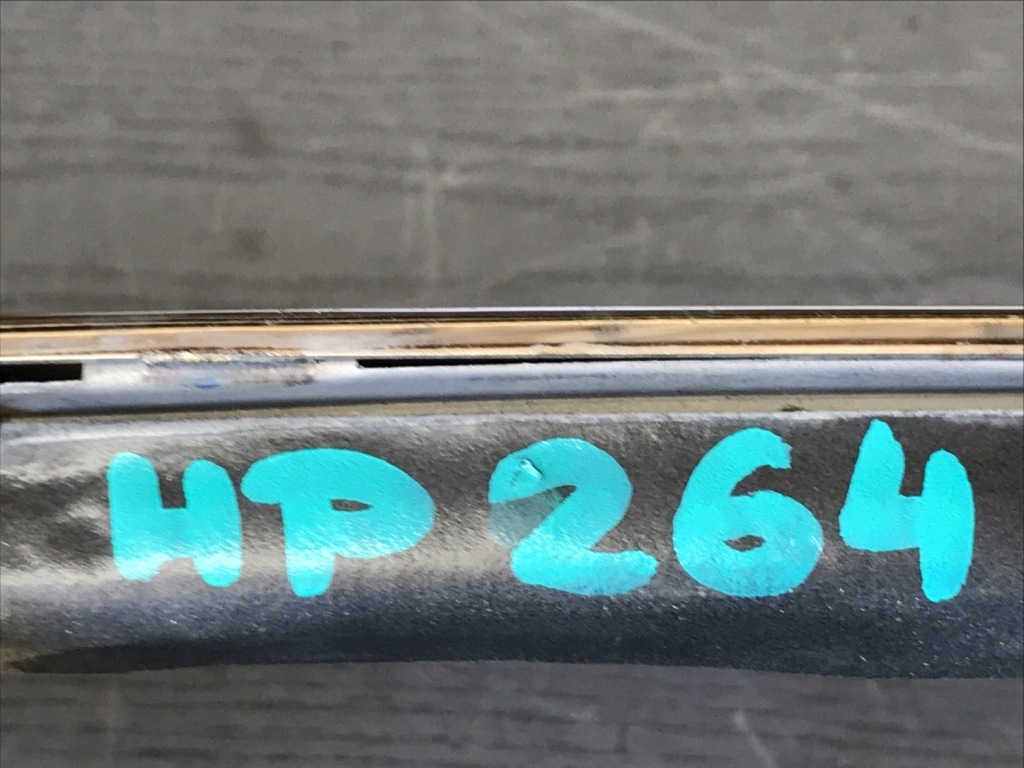 Tesla x молдинг хром стійка двері правий 1032124-00 Недорого