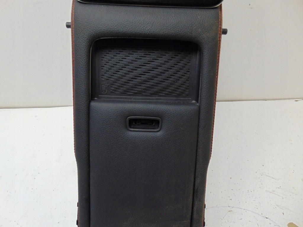 фото №8, Підлокітник бардачок підголівник mercedes w167 a1679701304 a1679704600