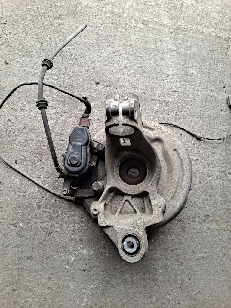 фото №2, Поворотный кулак суппорт левый задняя range evoque 2.2