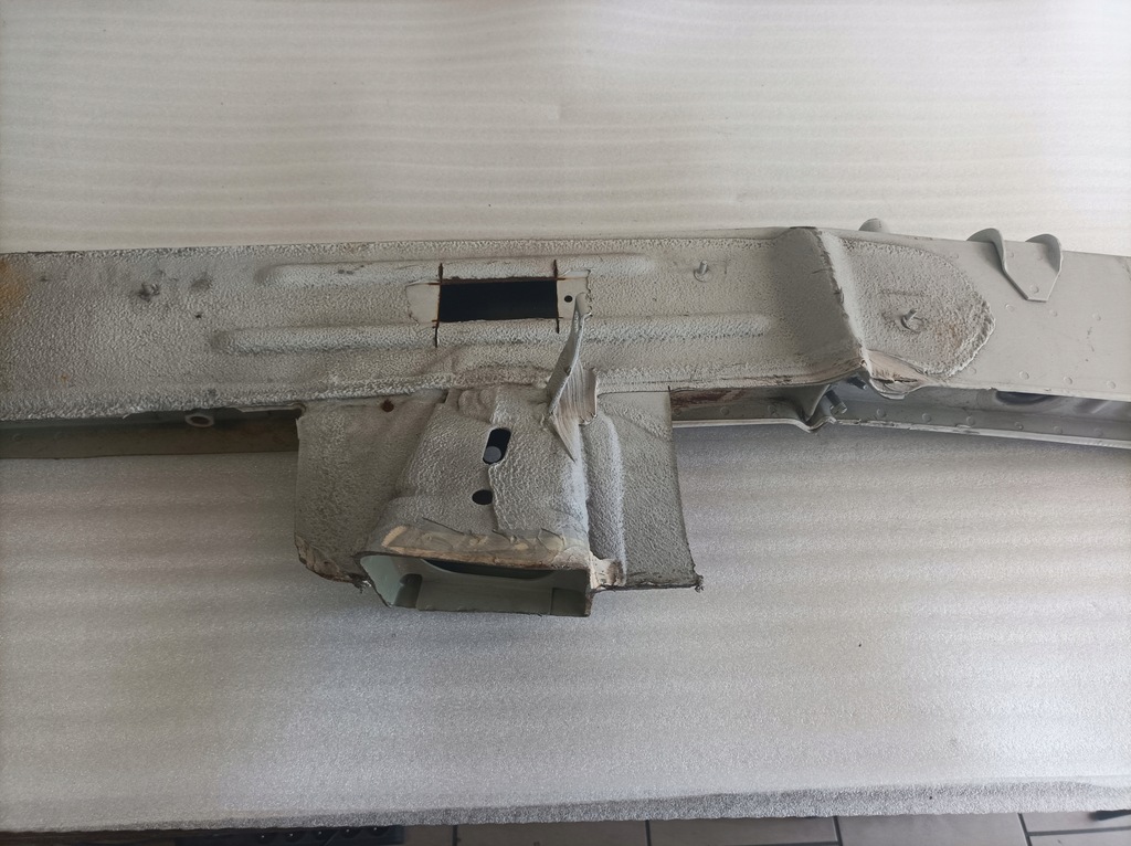 фото №7, Mercedes 906 лонжерон