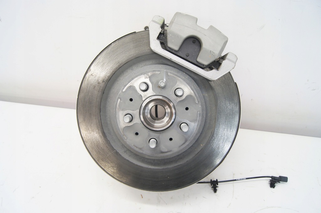 фото №1, Поворотний кулак ступиця лівий задня tesla model 3