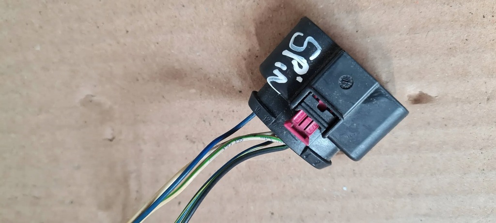 фото №8, A4 b9 8w штекер колодка 4h0973717b a5 8w q5 q7 4m ii