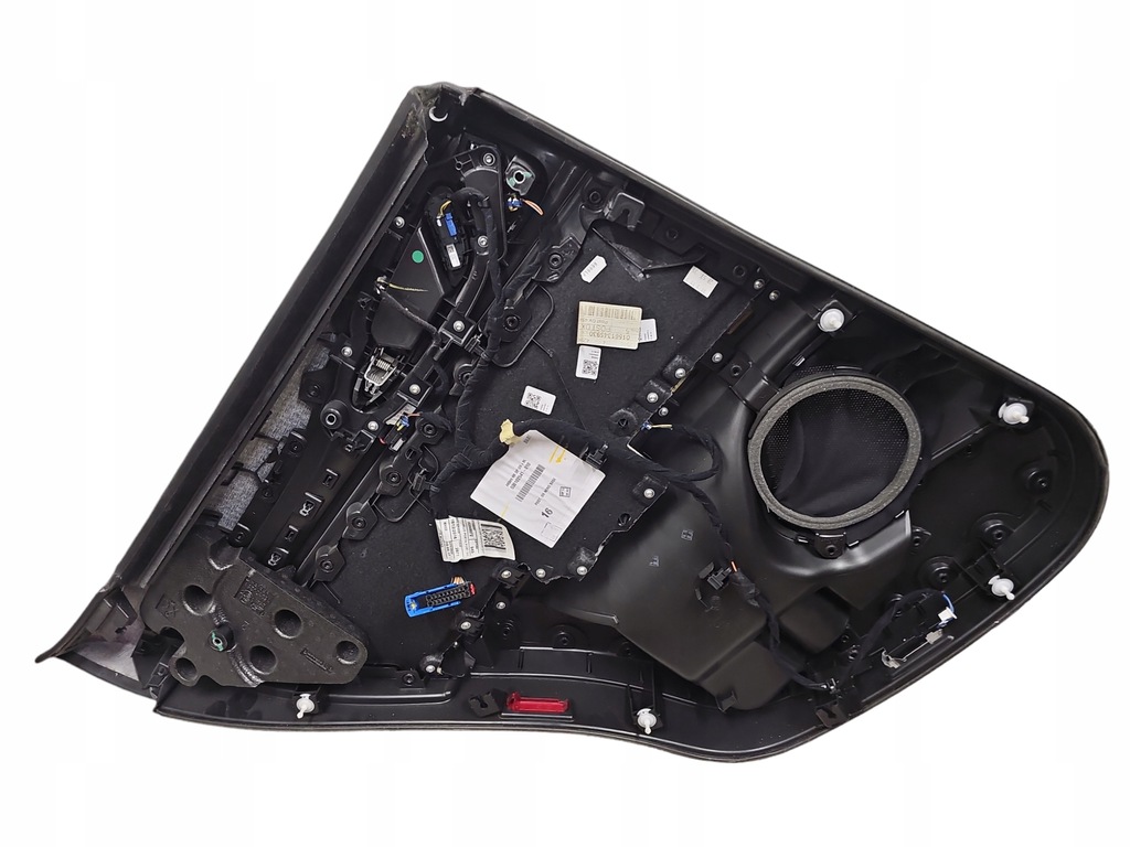 фото №13, Alfa romoe stelvio сиденья заднее сиденье обшивки туннель подлокотник