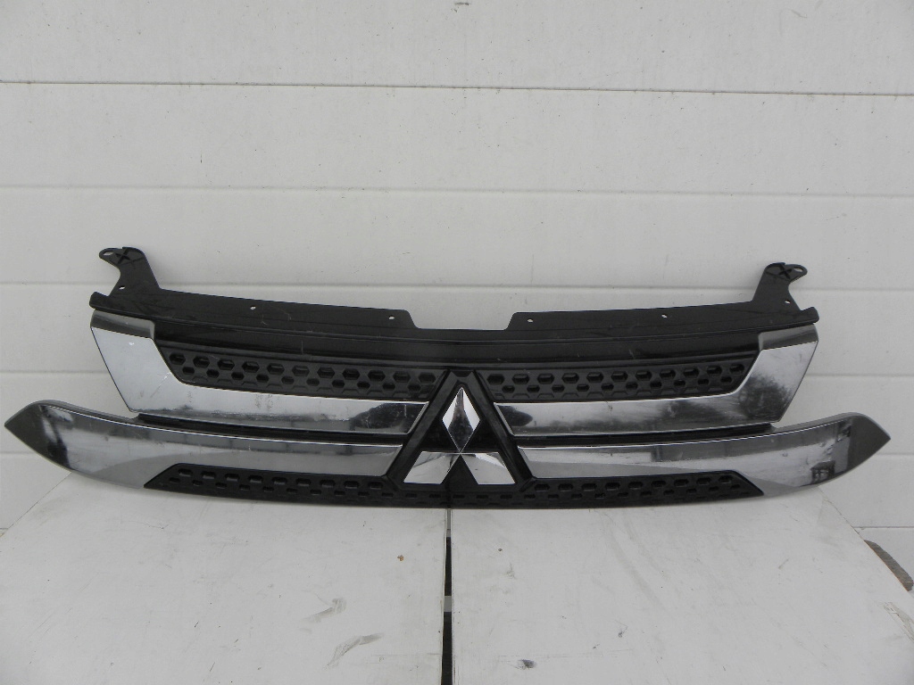 фото №1, Mitsubishi outlander iii lift решётка радиатора перед 2018-20