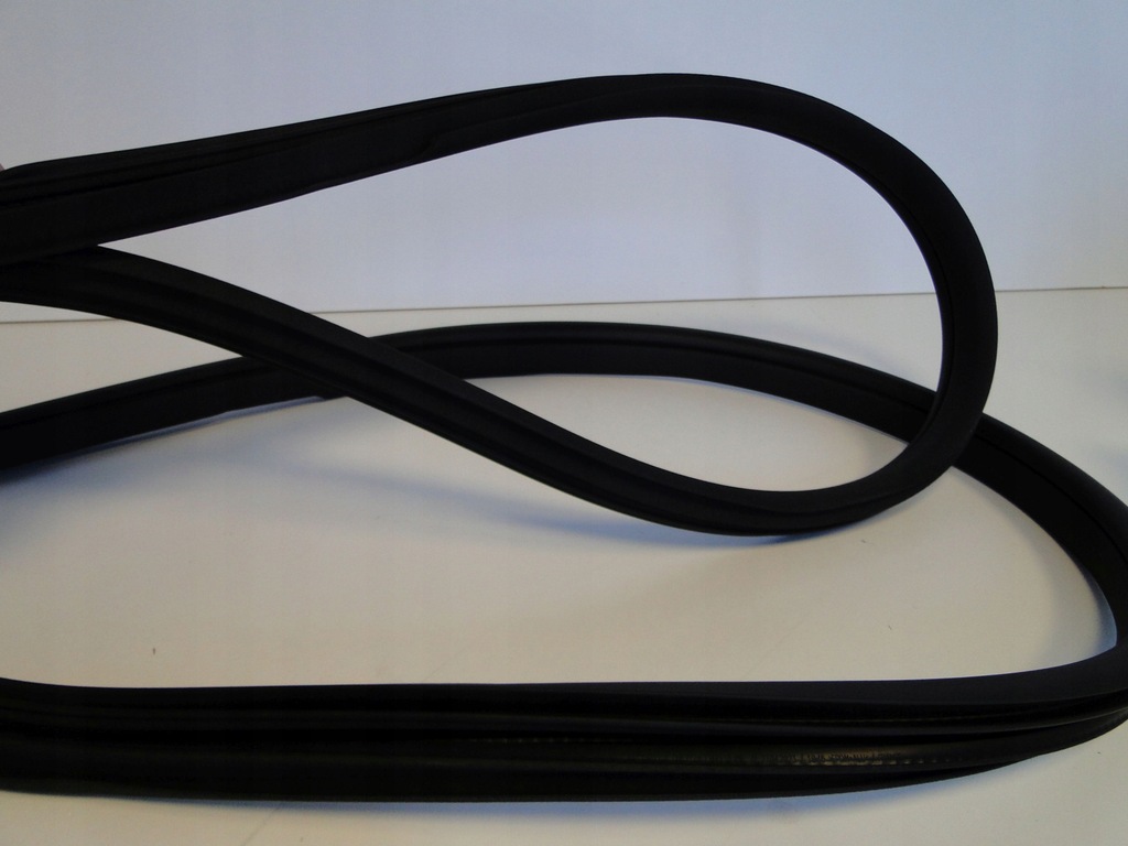 фото №10, Mercedes eqc 293 n293 прокладка край дверь левая передние