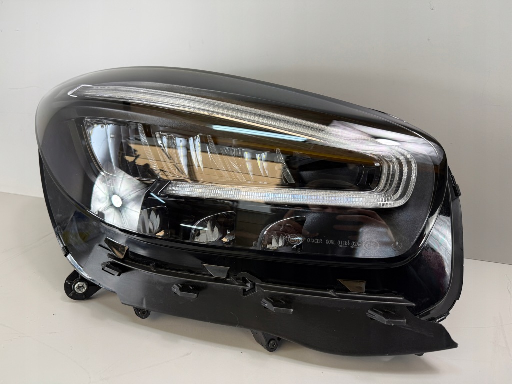 Купити Mercedes amg gt 190 w190 рестайлінг  black лампа передня права full led комплектна