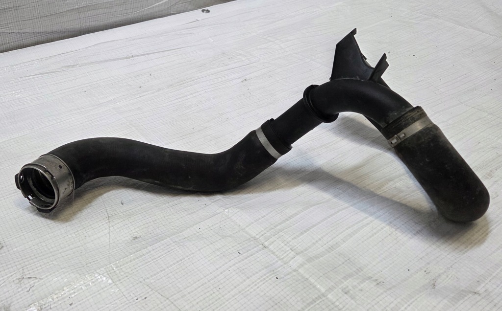 Труба шланг интеркулер 1.7cdti opel mokka a f23519 в Украине